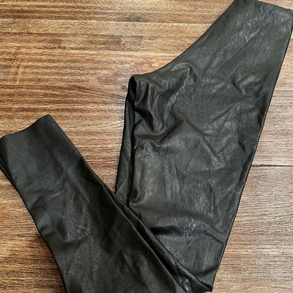 Commando faux leather legging high rise  xl nwot - Picture 3 of 4